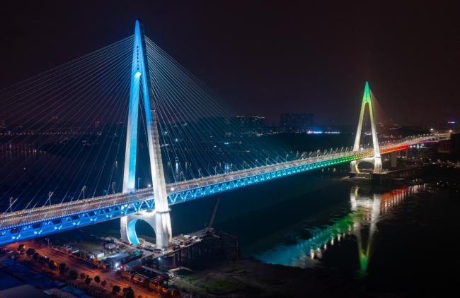 2022年1月24日白居寺长江大桥建成通车